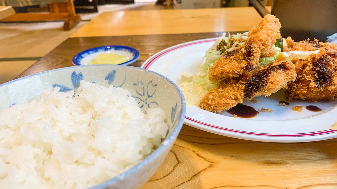 自由軒でランチ 12:00~13:00