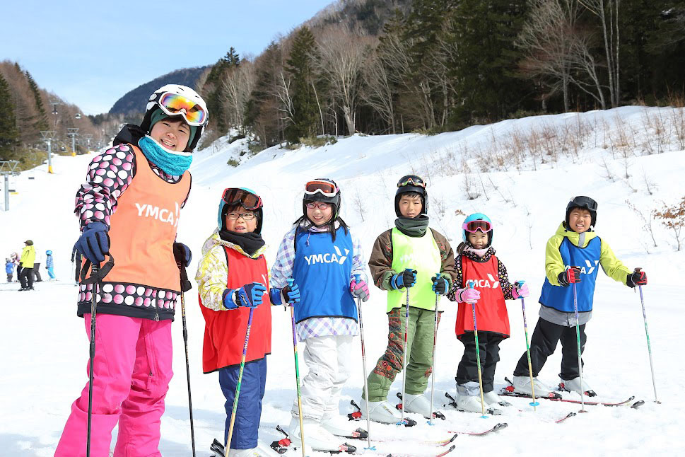 2、札幌YMCAスキースクール(子供向け)